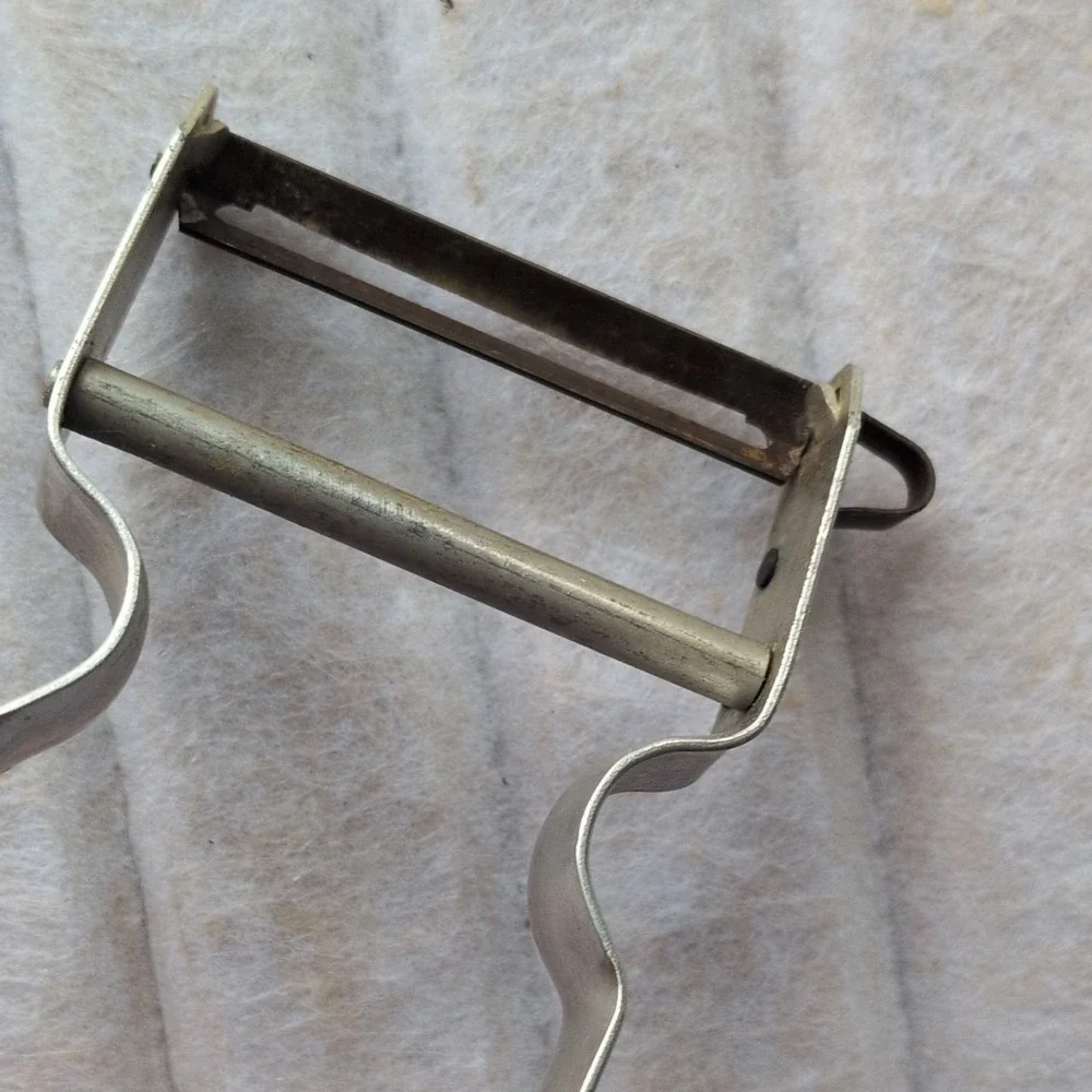 Zena Rex Stainless Steel Vegetable Peeler Silver for Vegetables and‎ Fruit